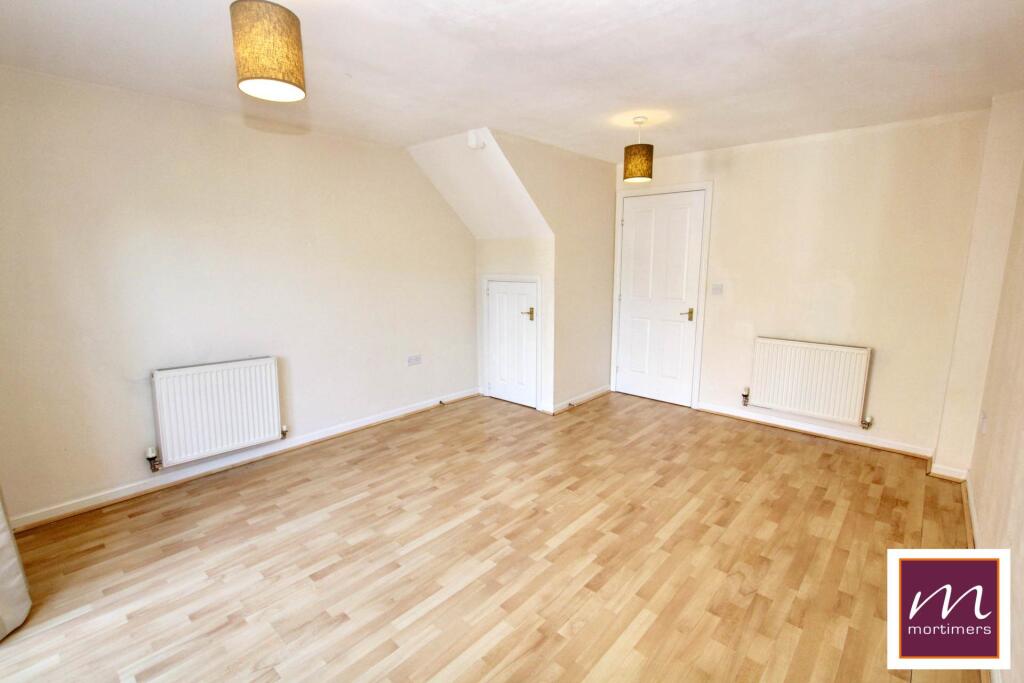 House in Hemel Hempstead - More