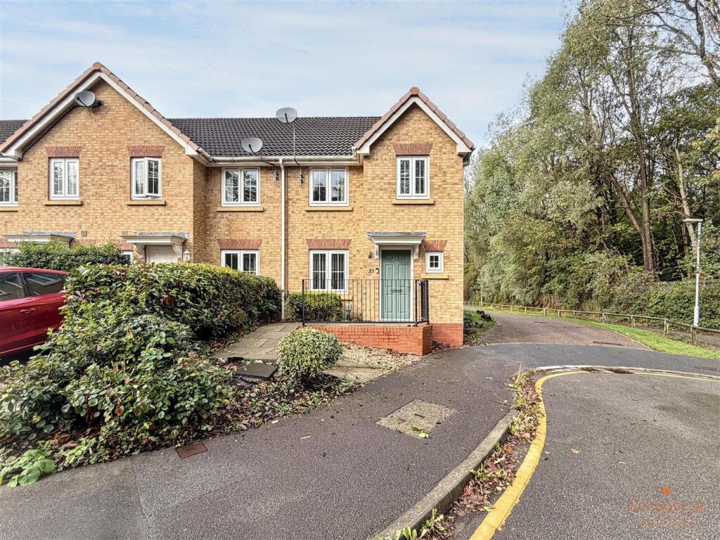 Main image of property: Ladybower Way, Kingswood, Hull