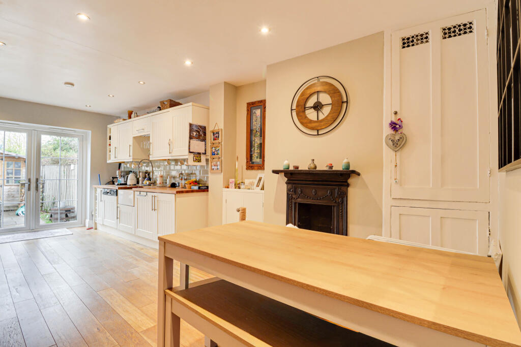 Additional image 7 of Waterside, London Colney, AL2