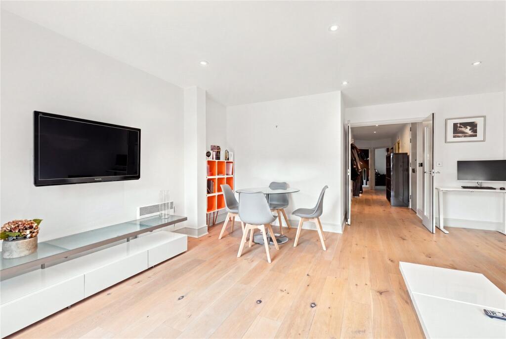 Apartment in London - View 5