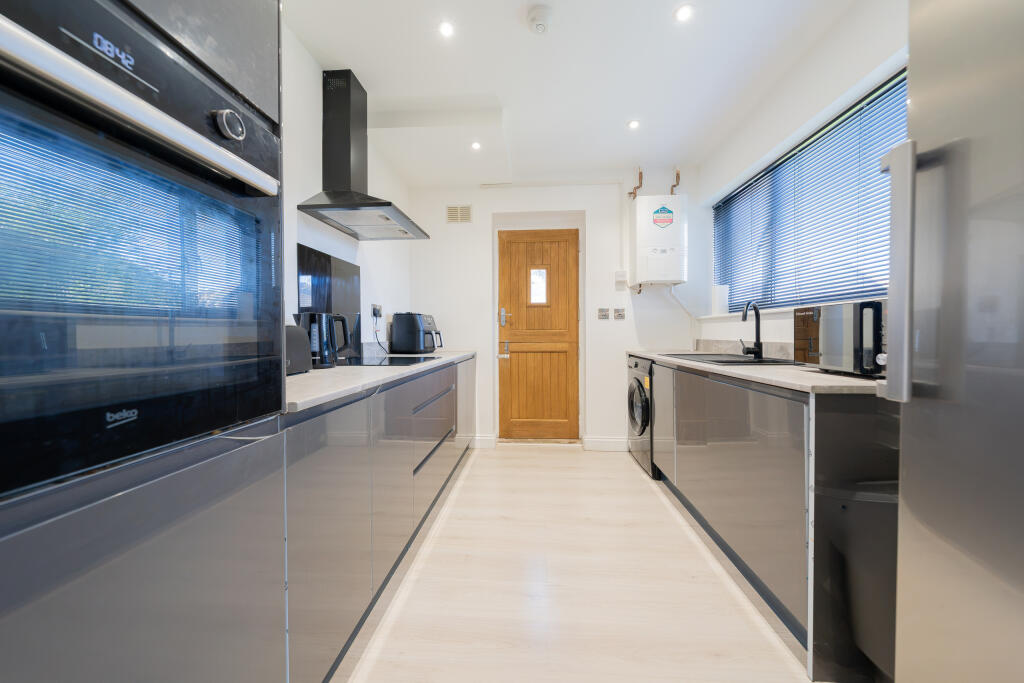 House in Hinckley and Bosworth, Markfield - View 3
