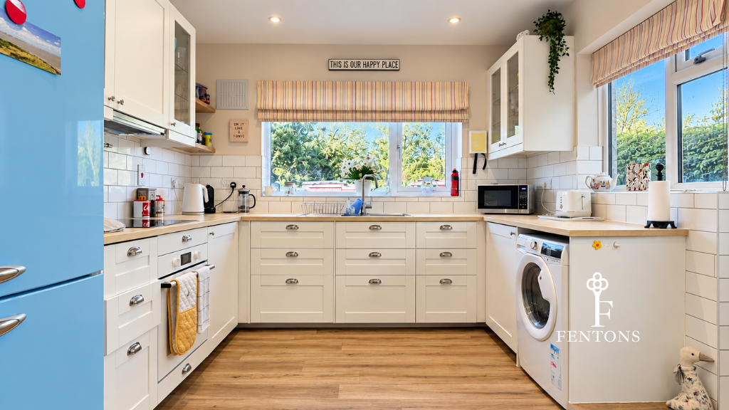 Woodberry Way, Walton-on-the-Naze photo 4