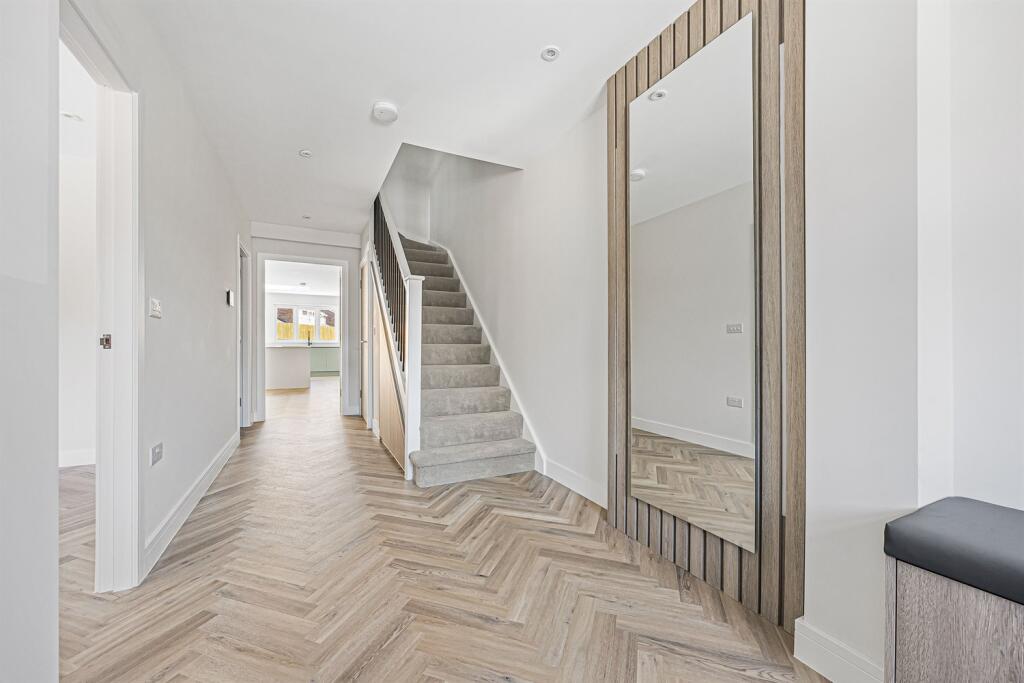 Hawthorne Road, Caversham, Reading photo 4