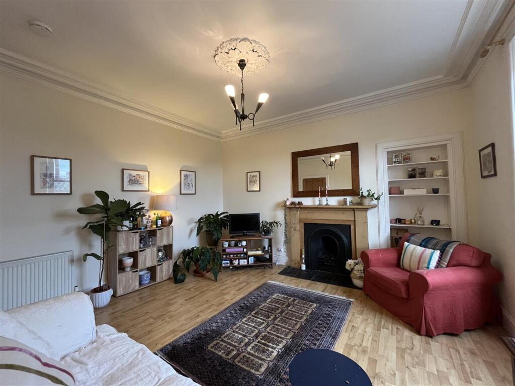 Apartment in Perth - View 3