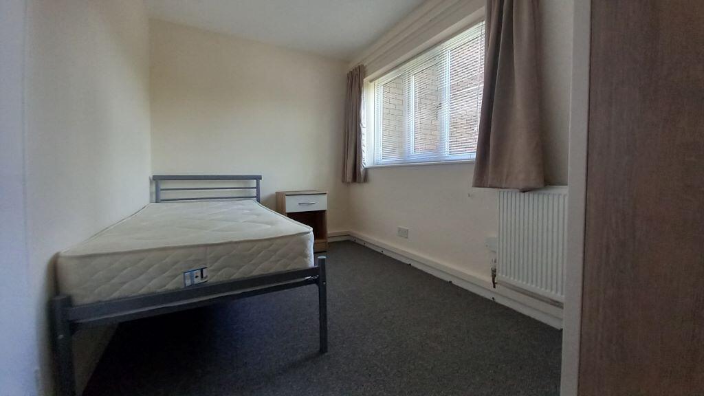 Apartment in Wolverhampton - More