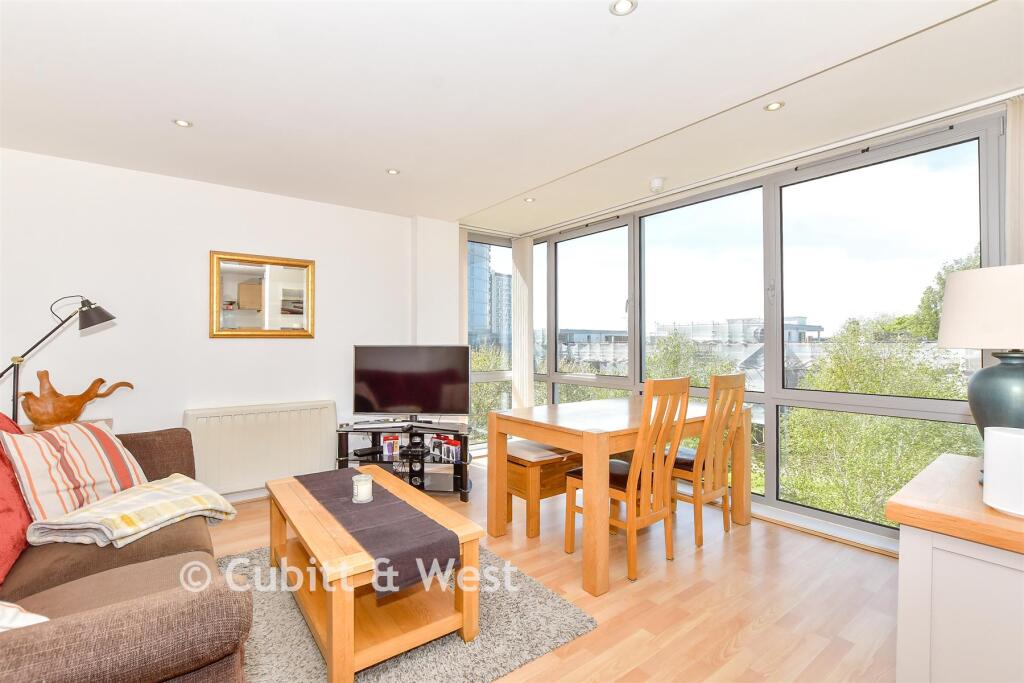 Main image of property: Cross Street, Portsmouth, Hampshire
