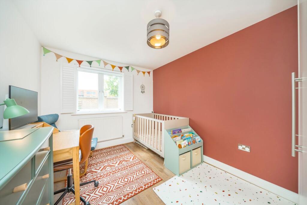 Apartment in London - View 5