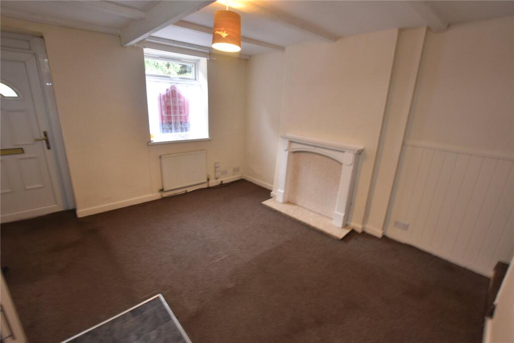 House in Bradford, West Yorkshire - View 2