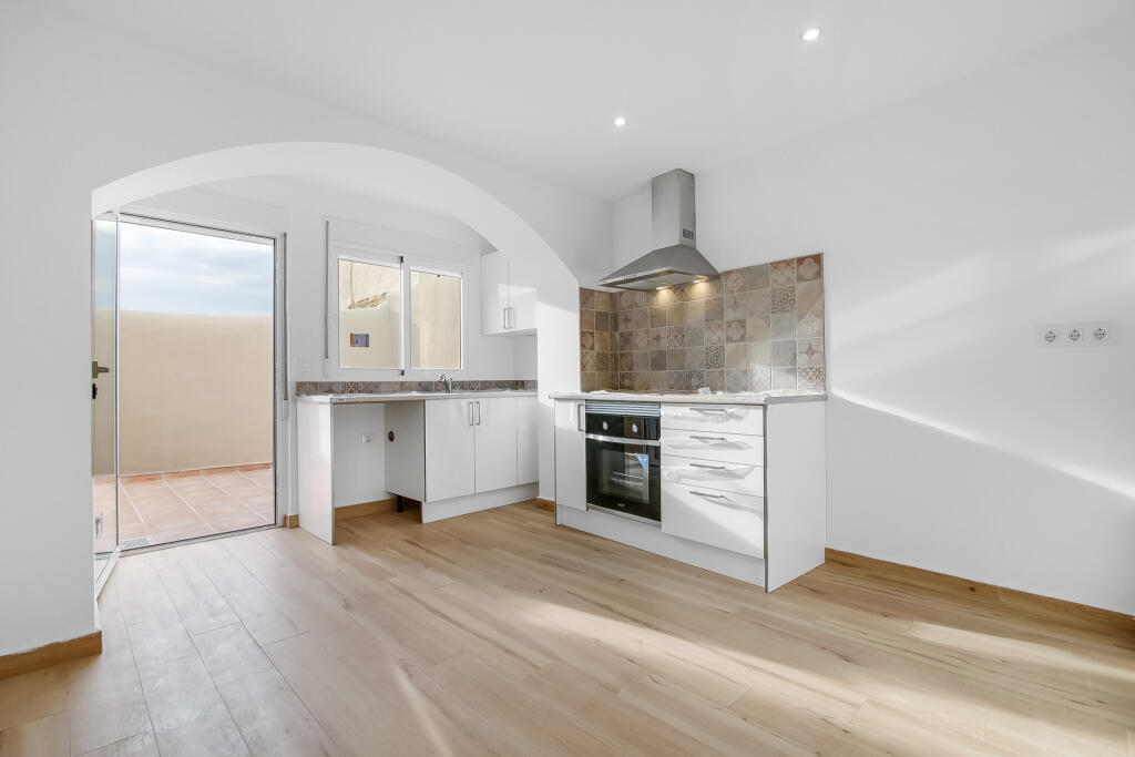 Main image of property: Valencia, Alicante, Benitatxell