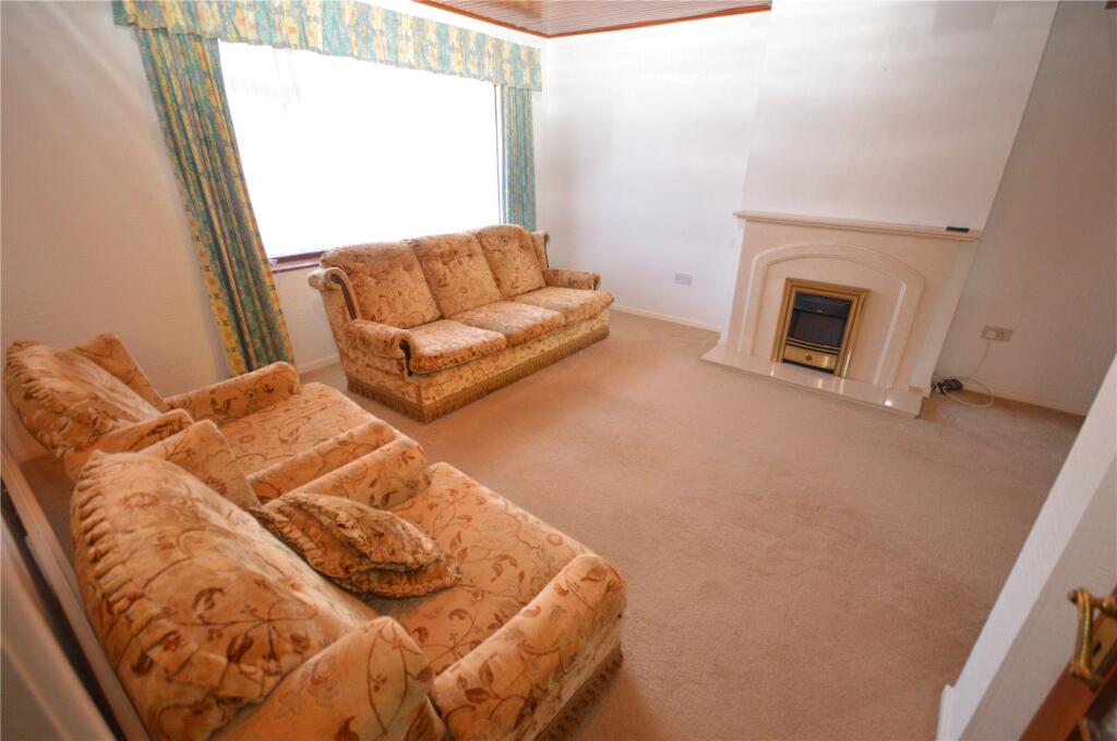 House in Luton - View 3