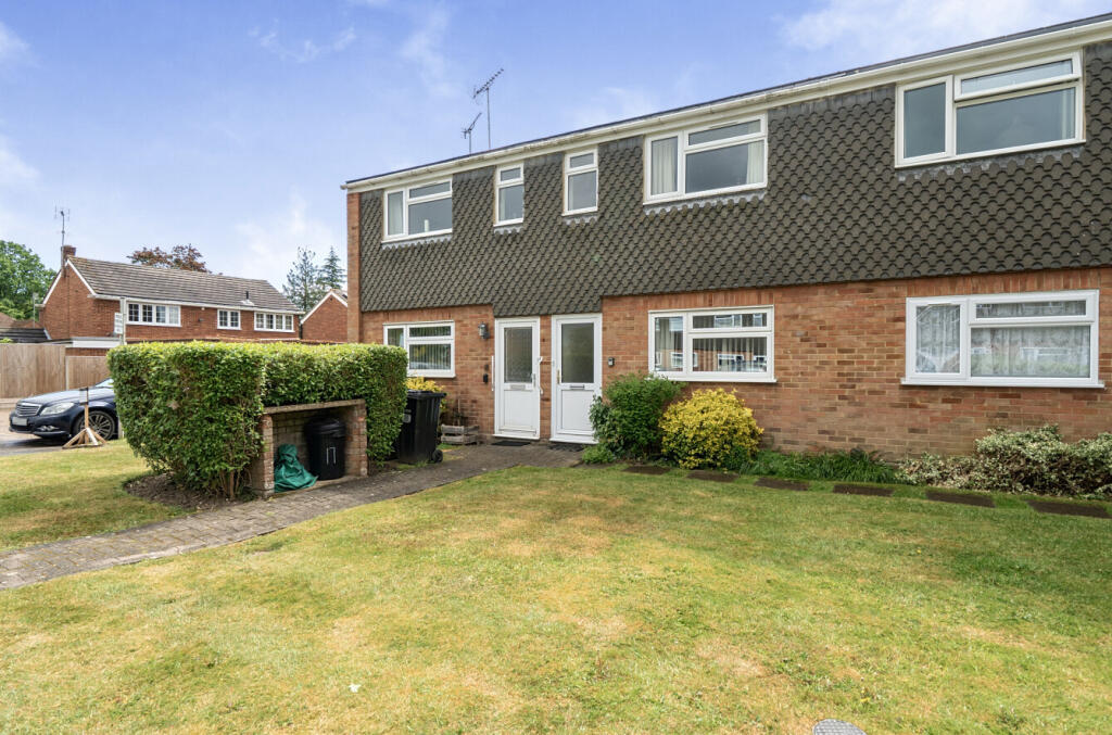 Main image of property: Battys Barn Close, Wokingham, Berkshire