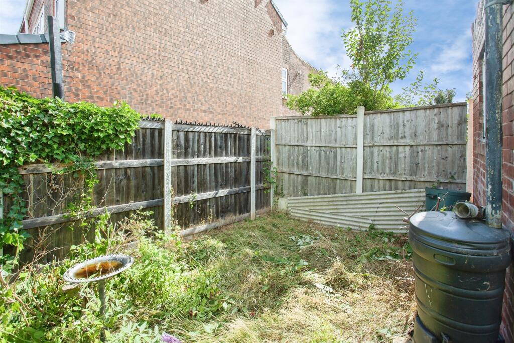 House in Rotherham, South Yorkshire - View 4