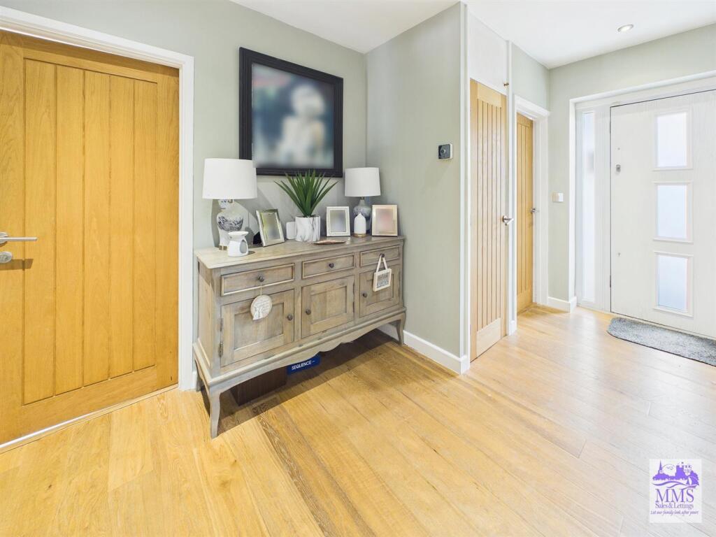 House in Dartford, Longfield and New Barn - View 5