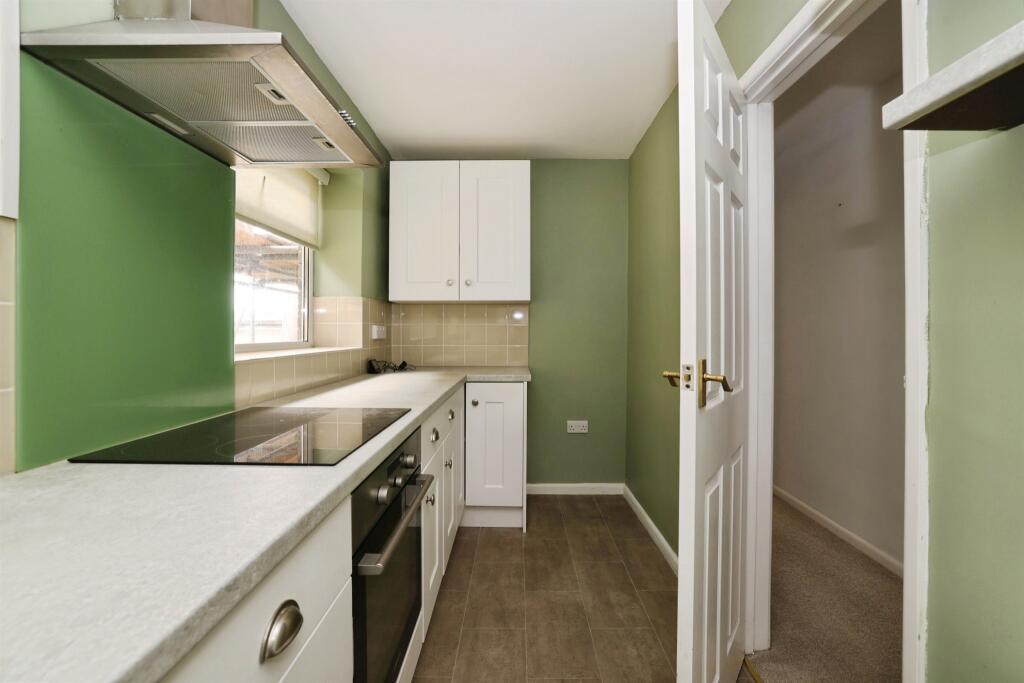 Apartment in Salisbury - View 4