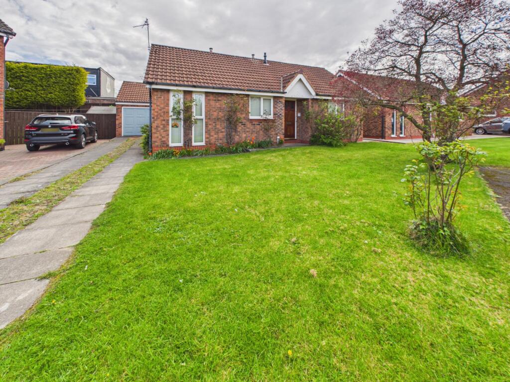 Woodvale Drive, Hebburn, Tyne and Wear, NE31 photo 2
