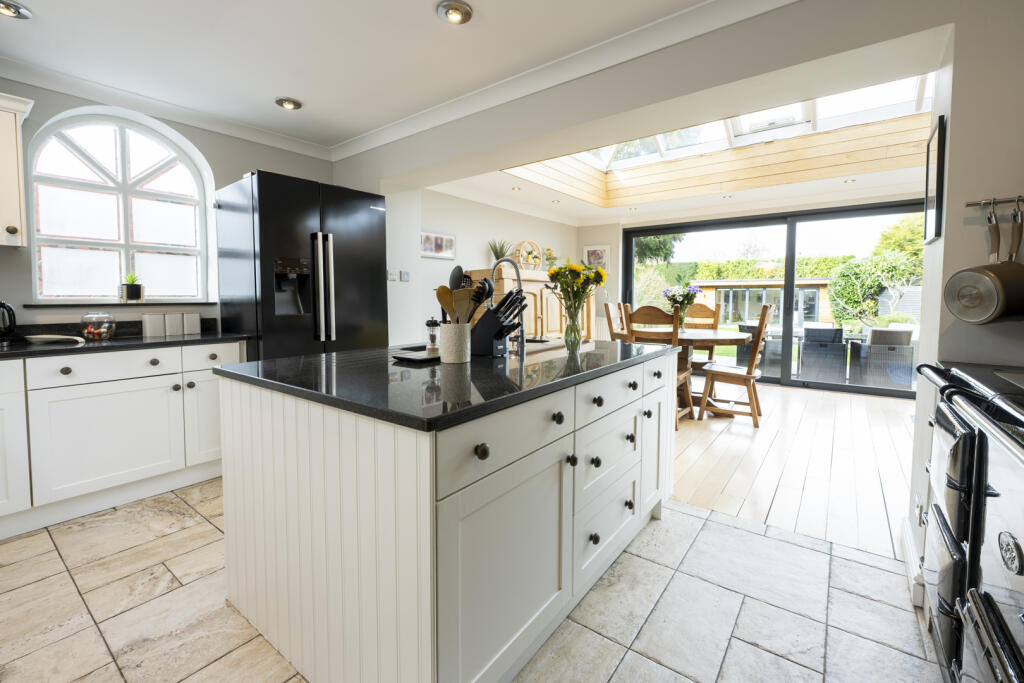 House in Dudley - View 5