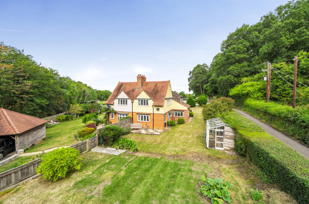 House in Taunton - View 2