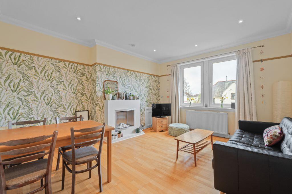 19 Horsbrugh Street, Innerleithen, EH44 6LF photo 2