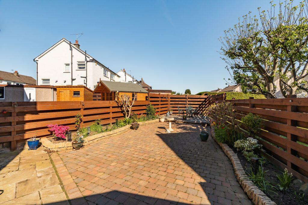 House in Edinburgh, Wester Broom, South Gyle - More
