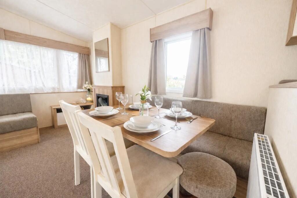 2014 ABI Eminence, Carlton Meres Holiday Park, Carlton, Saxmundham, Suffolk, IP17 2QP photo 4
