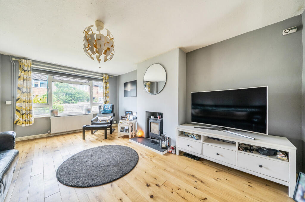 House in Shrewsbury, Llanbrynmair - More