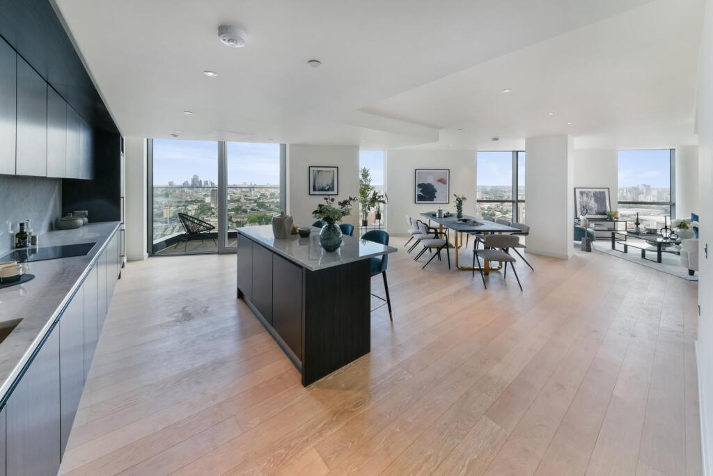 3-bed flat on Charrington Tower, New Providence Wharf, London E14, £1,150,000