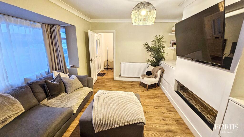 House in Cardiff, Pentrebane, Fairwater - View 4