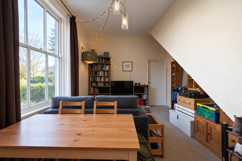 Apartment in Portsmouth, Southsea - View 4