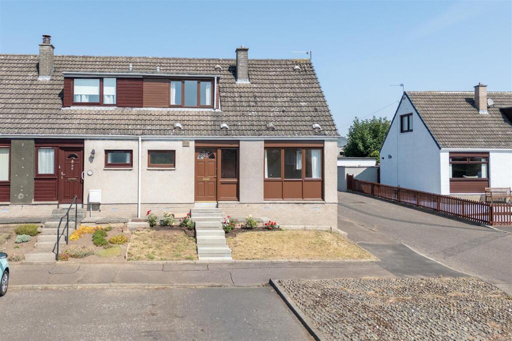 Main image of property: 26 Meadow Court, Kelso