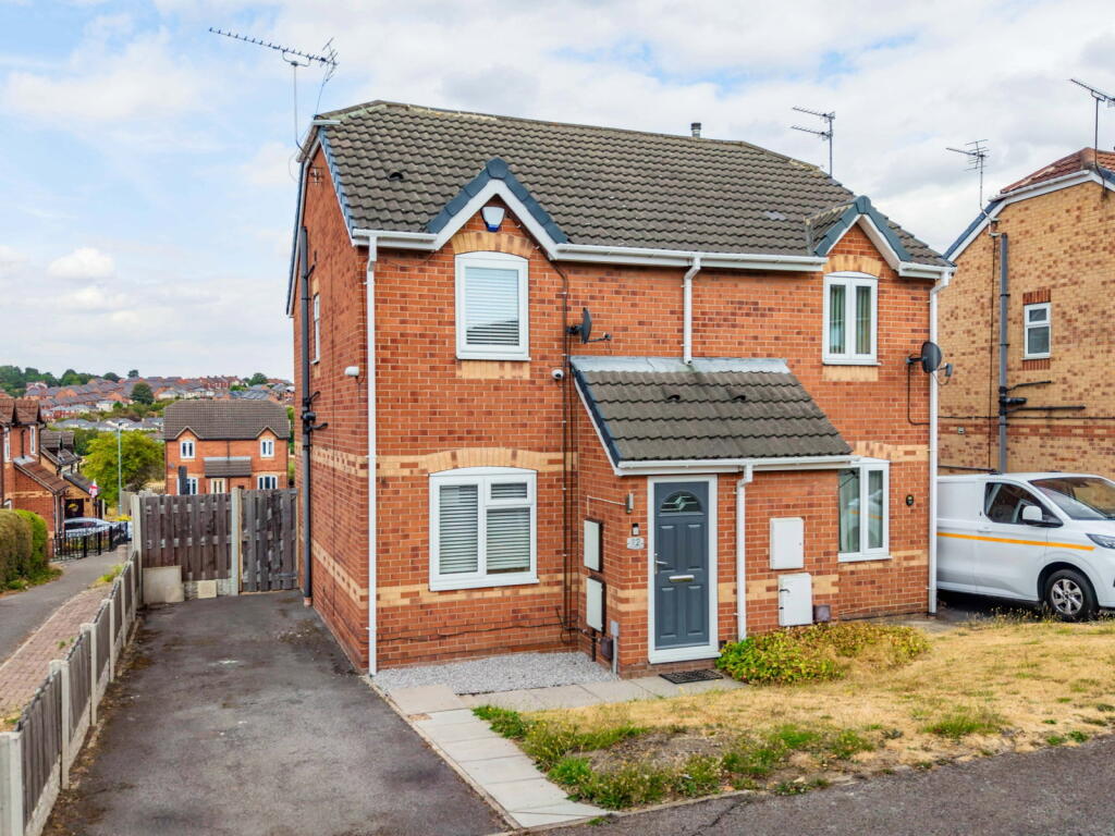 Main image of property: Brookfield Close,Dalton,Rotherham,S65 3RD