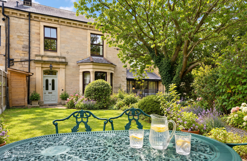 Main image of property: Scotland Lane, Horsforth, LS18