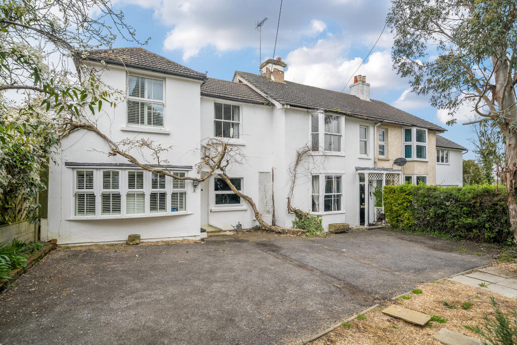 Main image of property: London Road, Burgess Hill, RH15