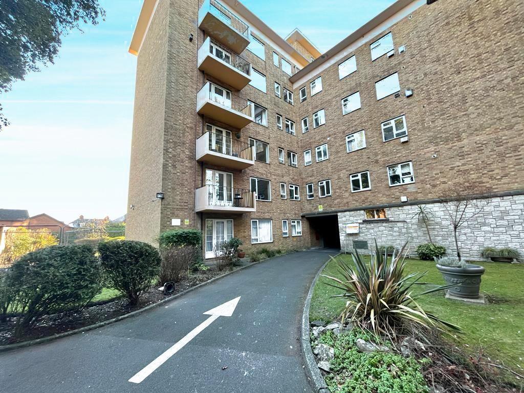 Main image of property: The Avenue, Branksome Park