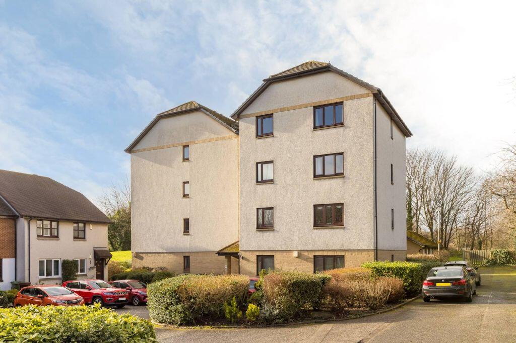 Main image of property: 50/1 Dalmeny Road, Edinburgh, EH6 4QY