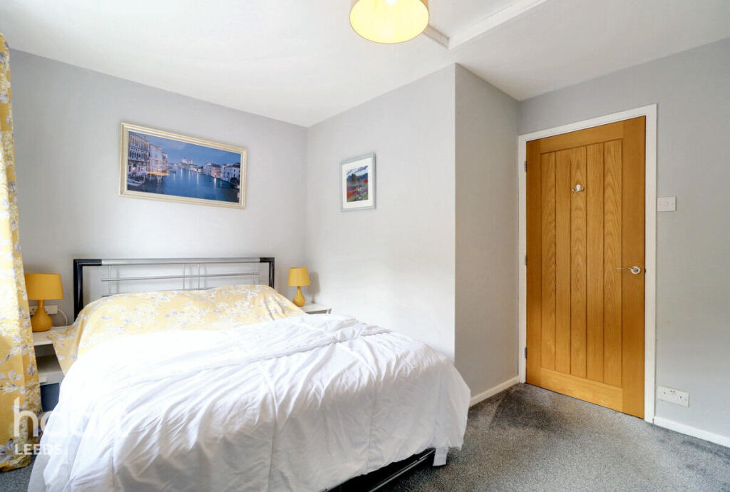 Lydgate, Leeds - More