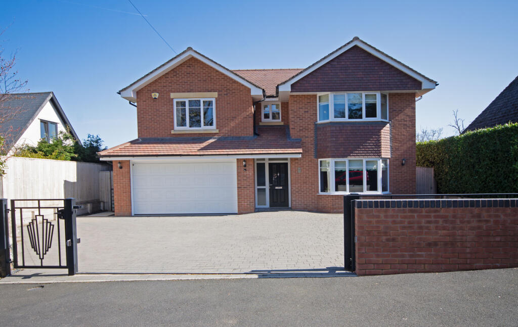 Main image of property: St. Peters Road, Malvern Worcestershire, WR14 1QS