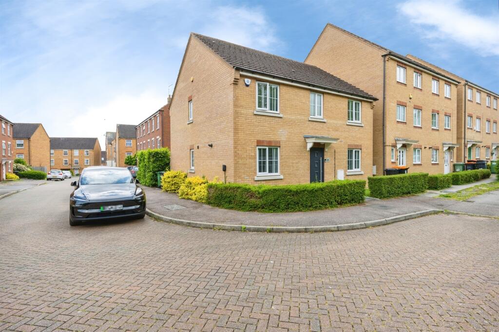 Main image of property: Cormorant Way, Leighton Buzzard