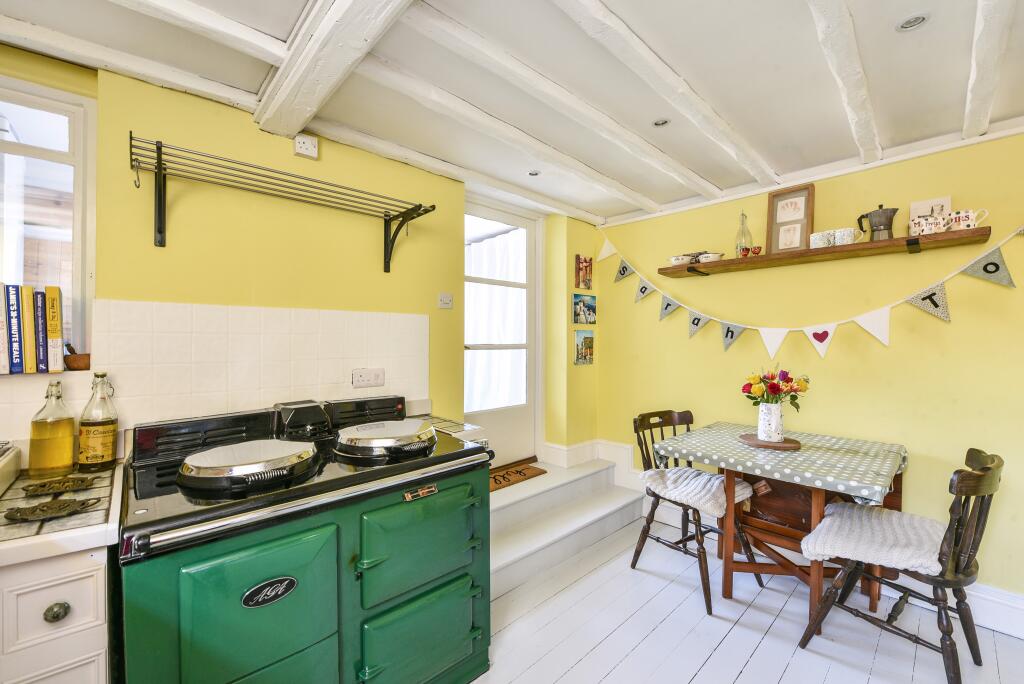 House in Winchester, Hambledon - View 3