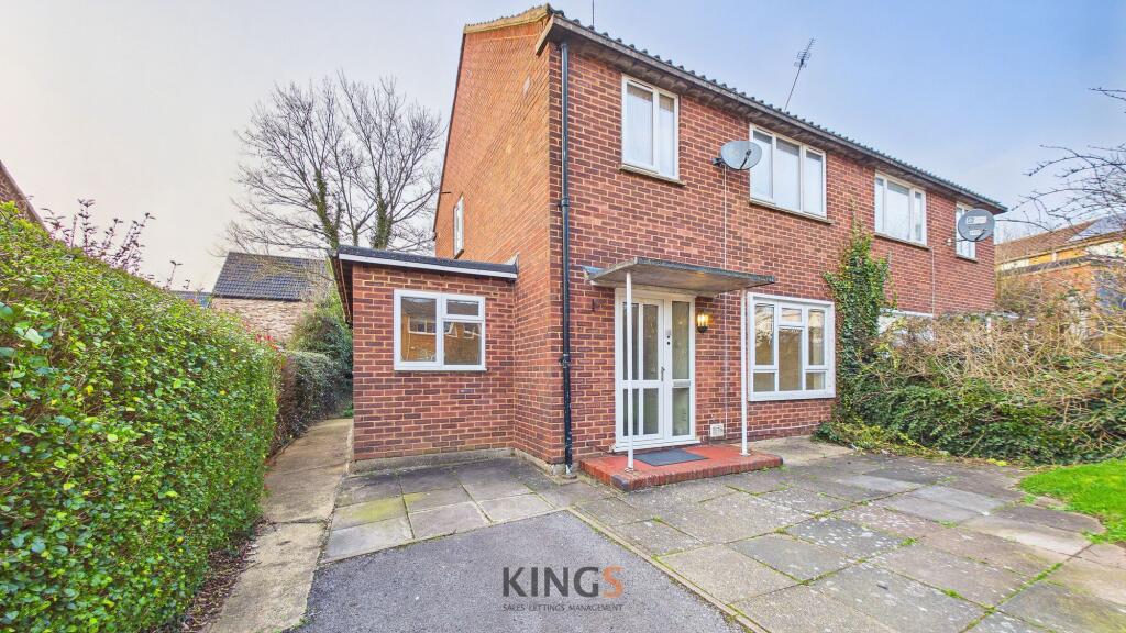 Main image of property: Bradshaws, Hatfield, AL10