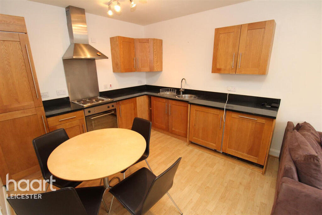 Apartment in Leicester, Black Friars - More