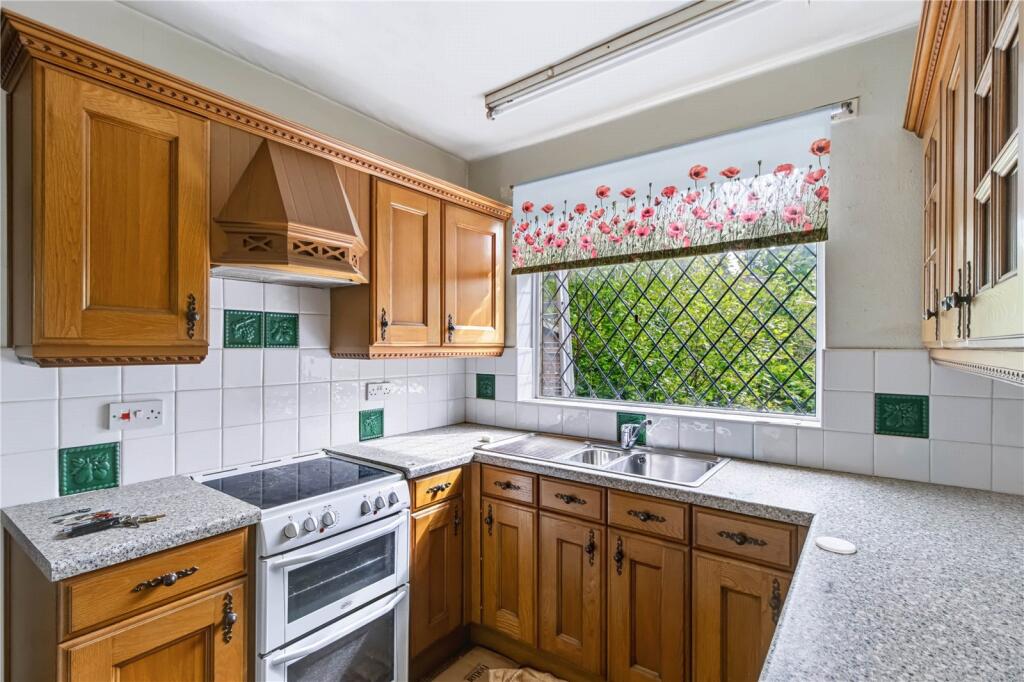 House in Manchester, Newall Green - View 5