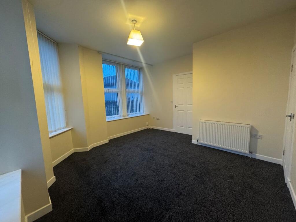 Apartment in Dunfermline, Lady's Mill, Central Dunfermline - More