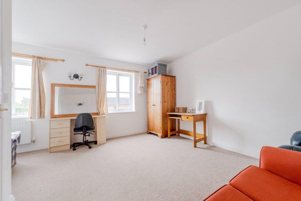 Apartment in Telford - More