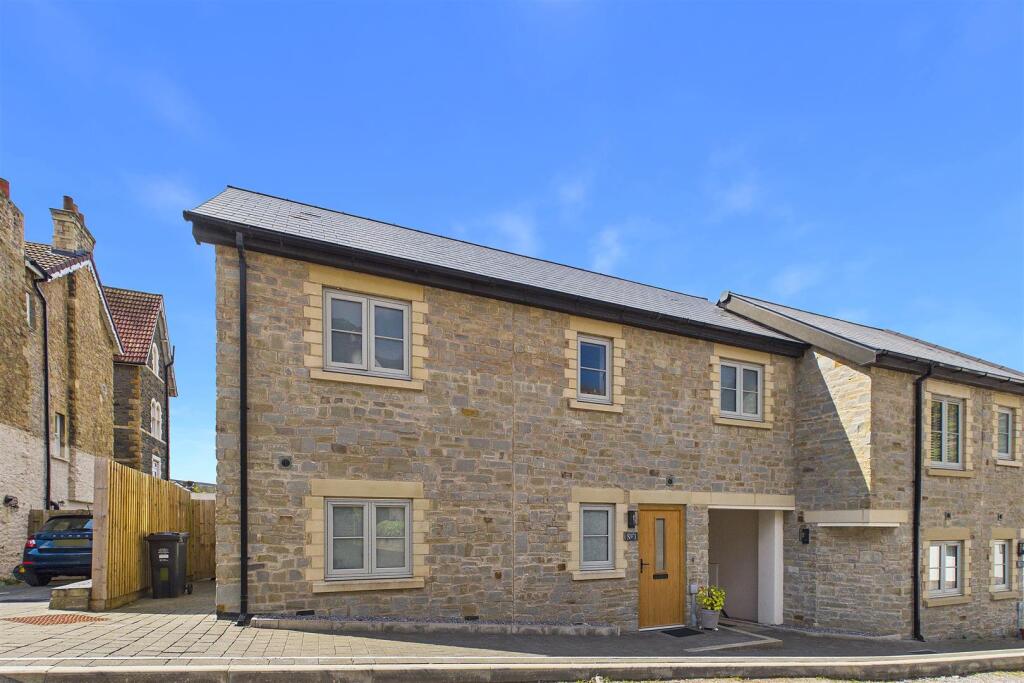 Main image of property: Central Mid Clevedon position