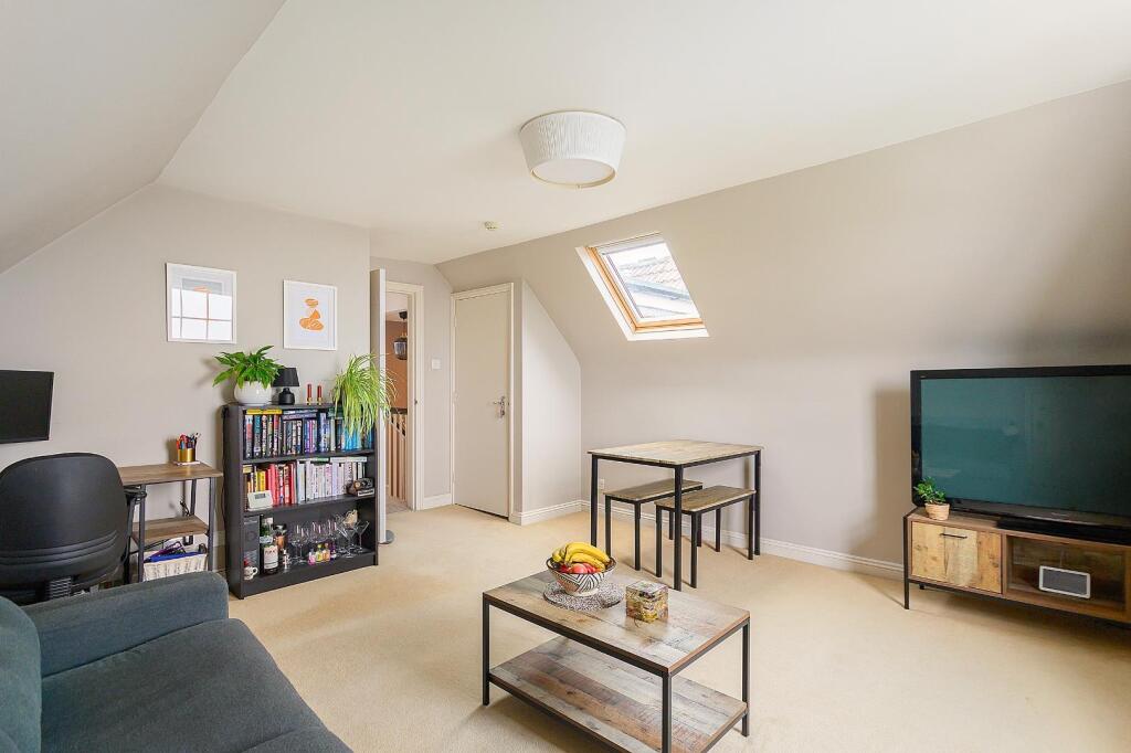 Apartment in Bristol - View 4