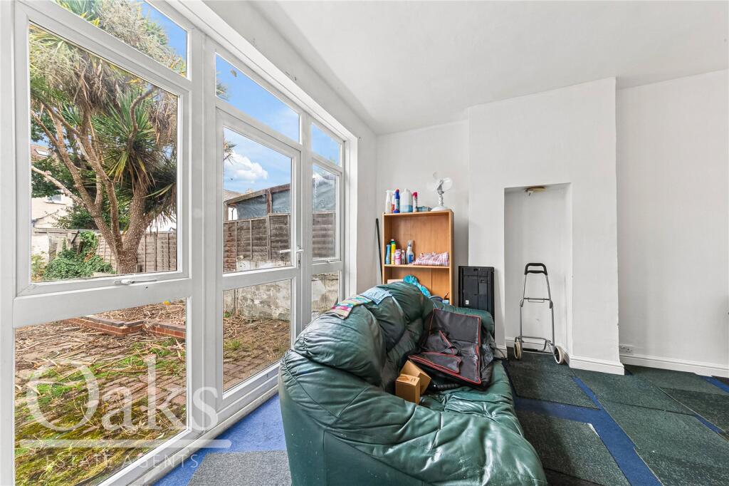 House in London - View 3