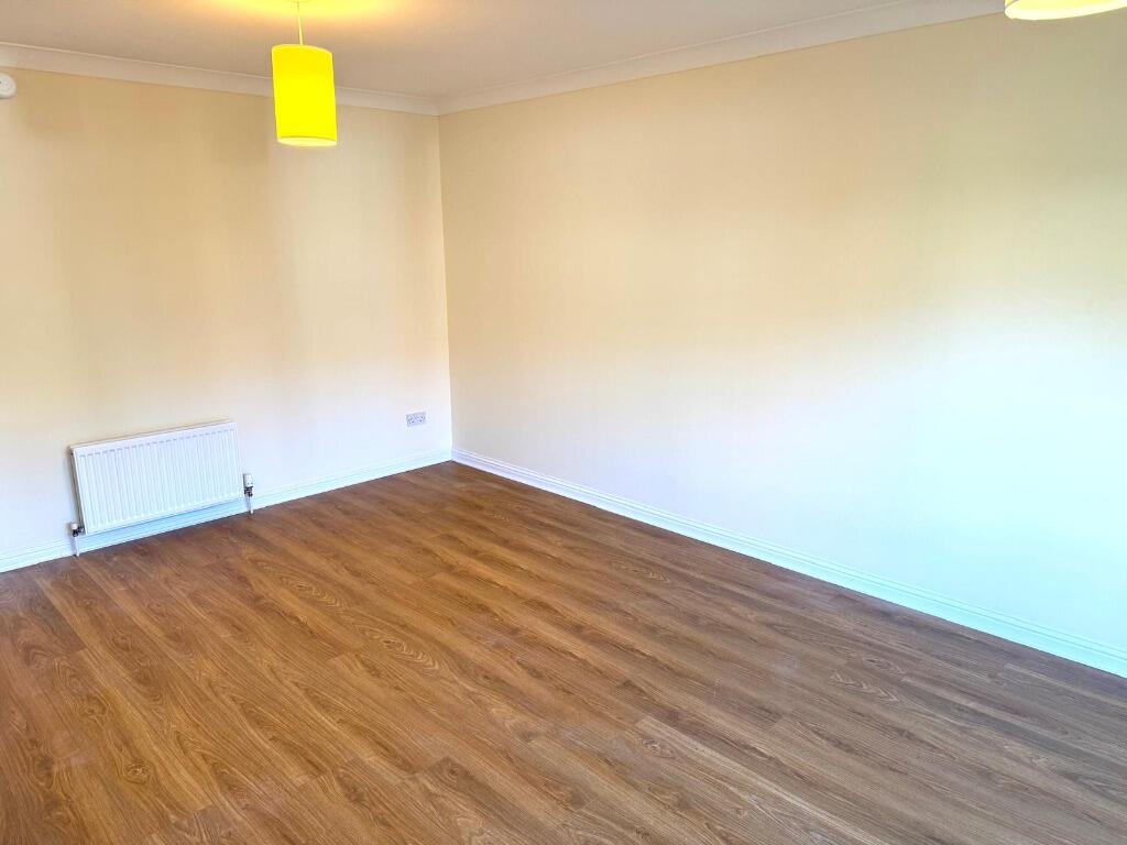 Apartment in Glasgow - More