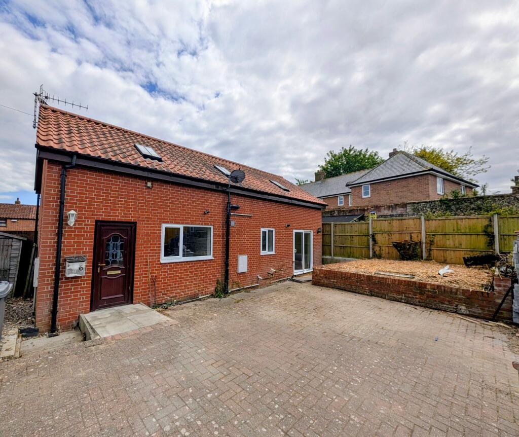 Main image of property: Valley Road, Leiston, IP16