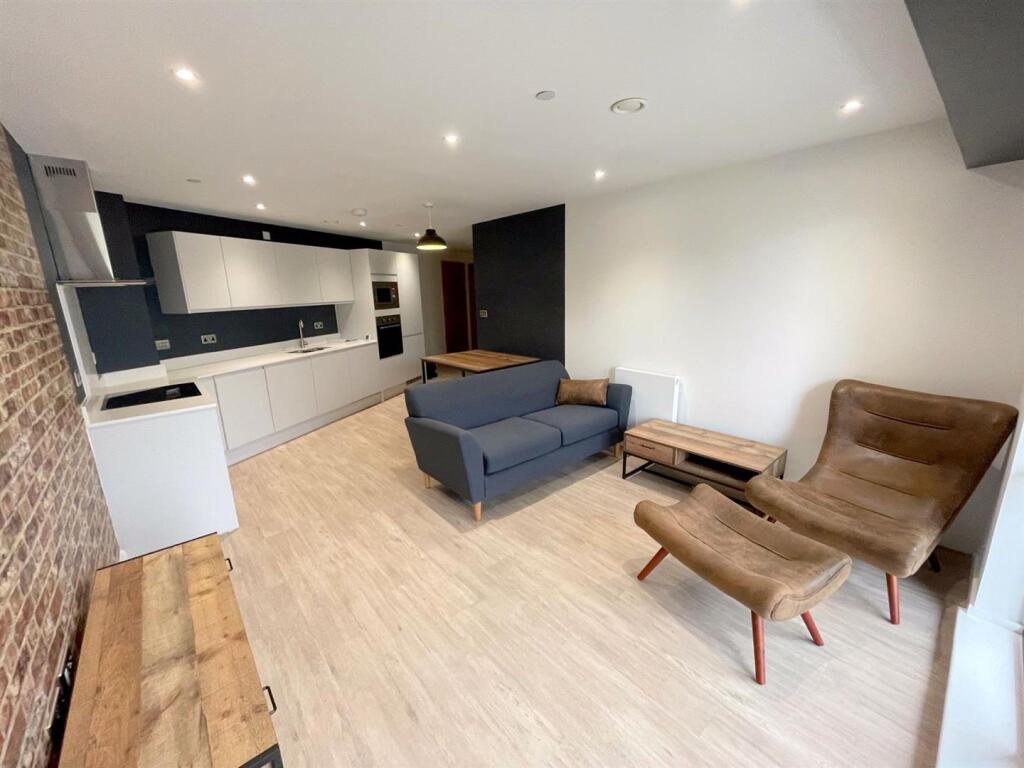 Main image of property: Yacht Club Place, Trent Lane, Nottingham, NG2 4RN