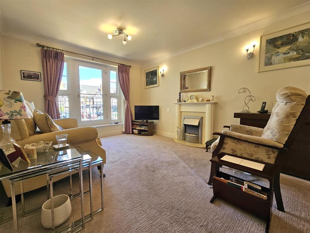 Warwick Road, Solihull photo 4